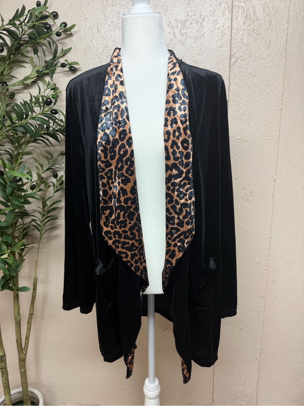 Umgee Black Velvet Cardigan with Leopard Trim